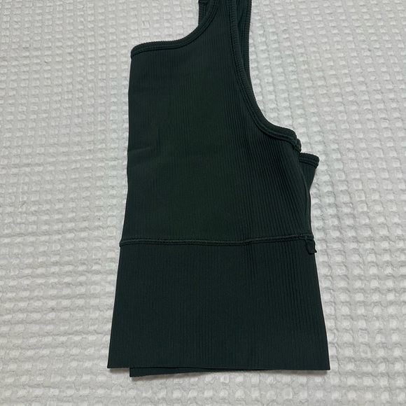 Lululemon Ribbed Tank Top - Picture 3 of 4